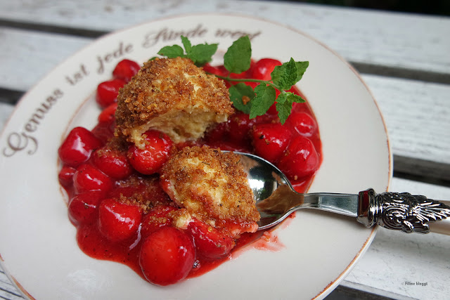 Rezept für Quarkknödel und Erdbeerragout 