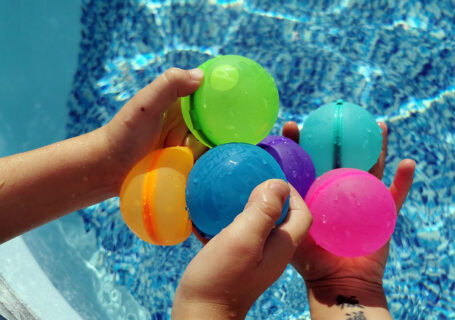 Wasserbomben und Wasserpistolen Zuru