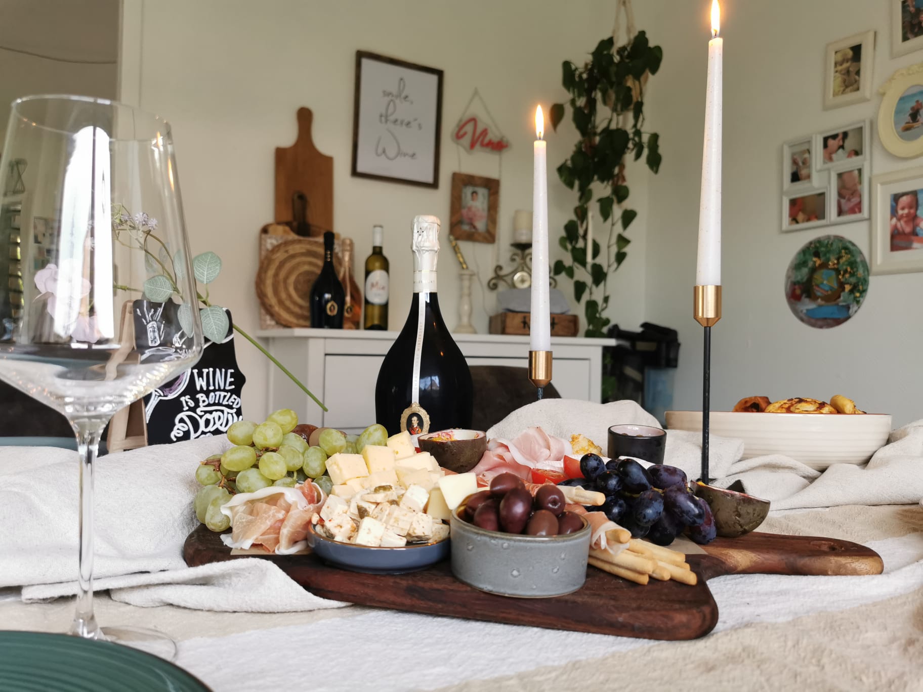 Antipasti und Wein Antipasti und Wein